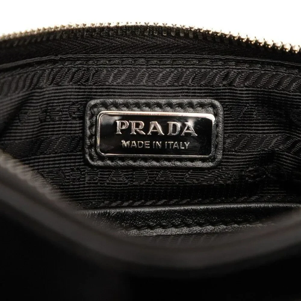Prada delivery duty